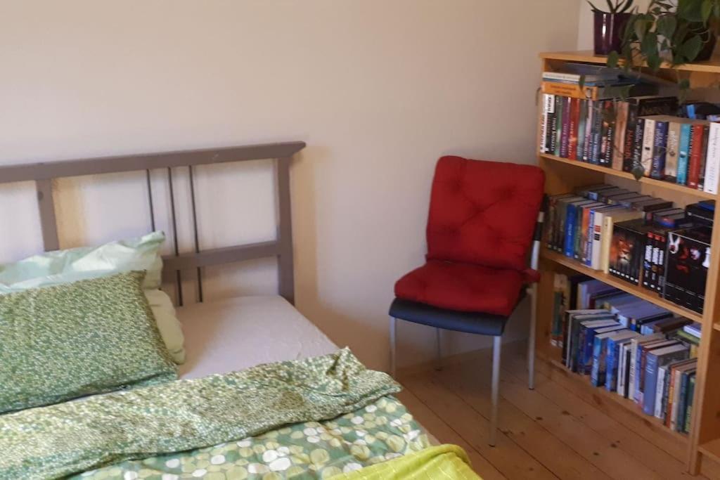 Private Room In Our Home With Free Vvo Ticket & Cats Pirna Extérieur photo